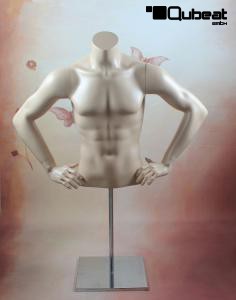 Mnnlicher Torso, hautfarben