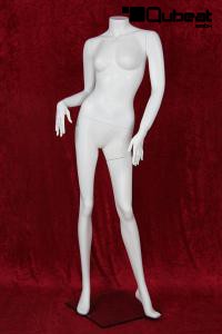 Weibliche Schaufensterpuppe wei glnzend kopflos Schaufensterfigur Mannequin